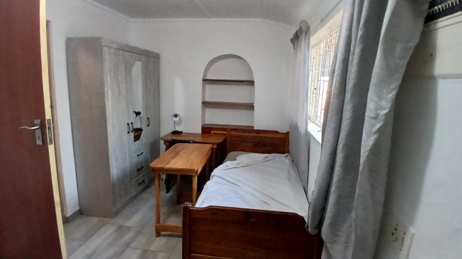 10 Bedroom Property for Sale in Brandwag Free State